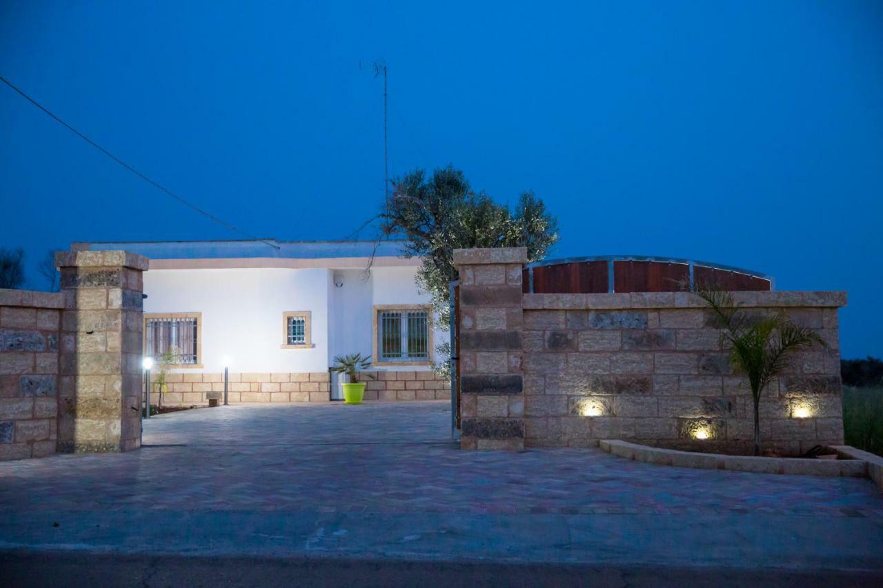 Villetta Mari Con Piscina Esclusiva Nel Salento Capilungo Exterior foto